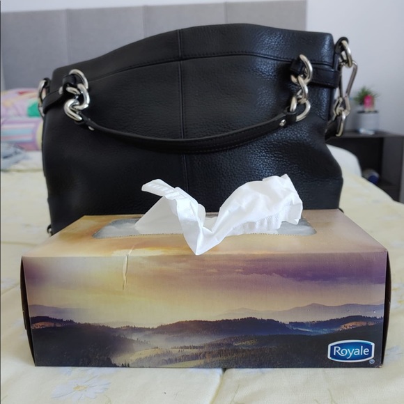 Black Leather Coach double strapped bag - Picture 6 of 12